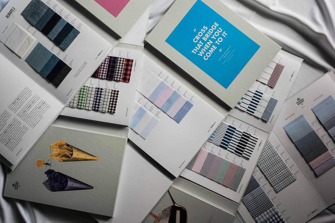 Berbagai macam pilihan kain dan aksesoris Pangestoe Bespoke yang dapat dipilih untuk custom suit